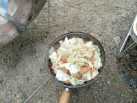 鶏ちゃんを炒める