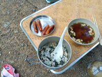 茶漬けと味噌汁です